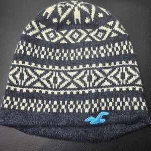 Hollister Y2k Dark Blue and Cream Knit Beanie